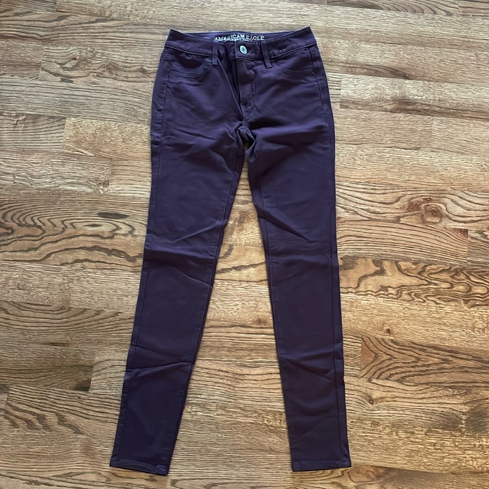 Women’s American Eagle Jeggings—Plum color. Size 2 Regular